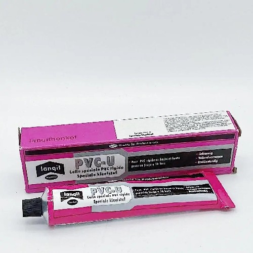 Colle Tangit (tube « Colgate »)
